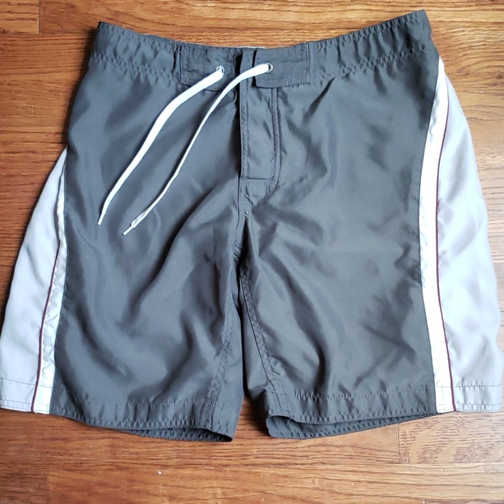 Wonderwall swim trunks 32 waist